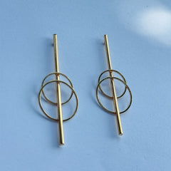 Modern Circle Bar Earrings - Sleek & Stylish